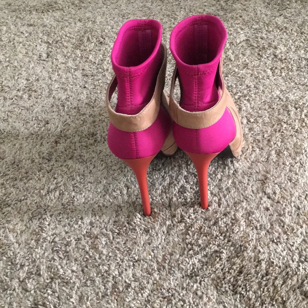 Boots - Picture 3 of 3